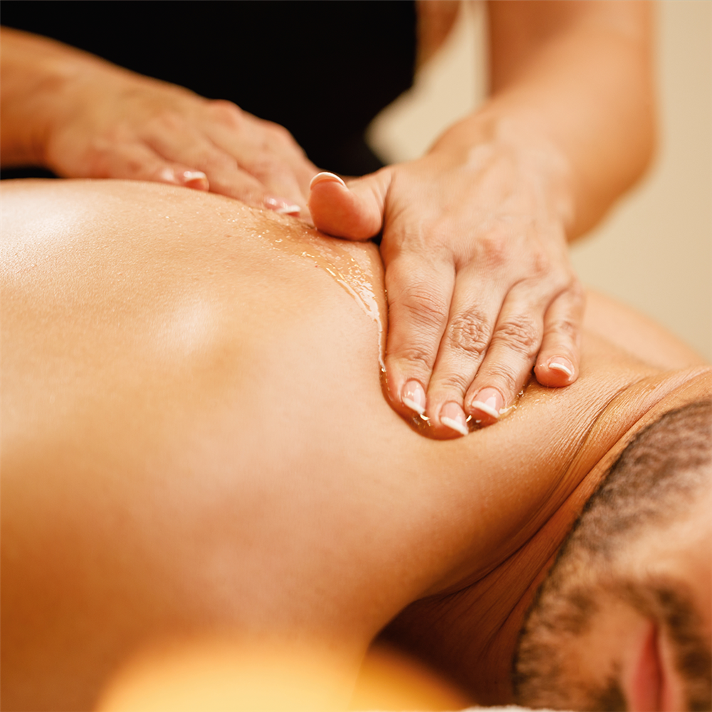 What is a back massage and what are the different types? - Loving Life